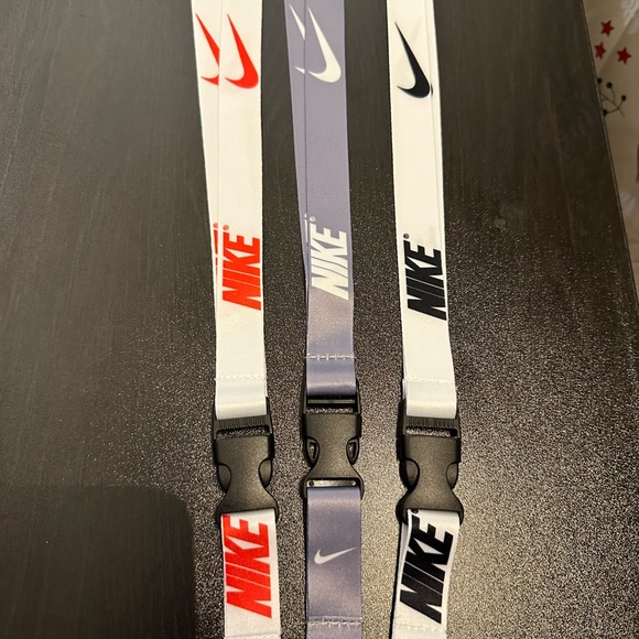 3 pack Nike lanyards - Picture 2 of 3